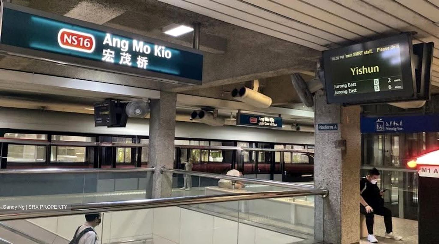 Ang Mo Kio (amk) Hub (D20), Retail #630183591